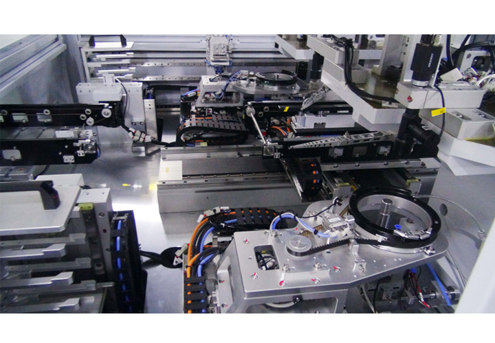 聯(lián)體式Mini-LED固晶機(jī)