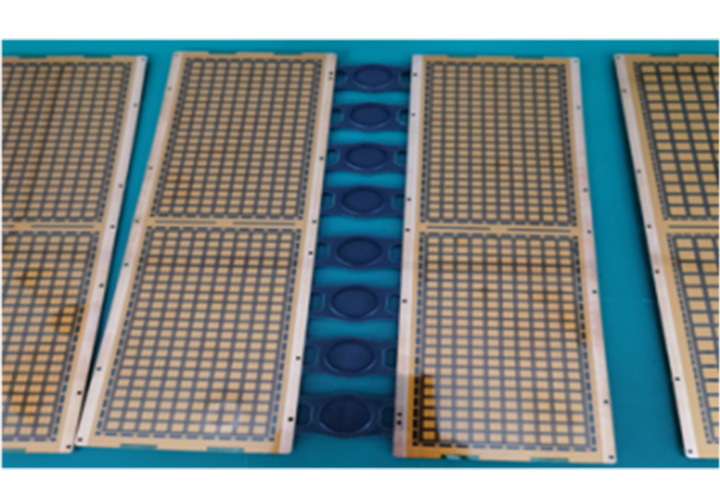 QFN框架后貼膜設備